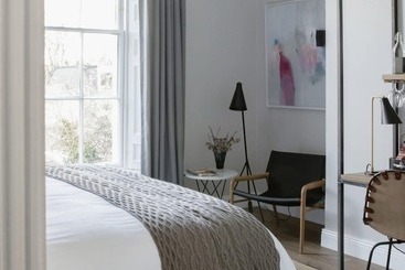 בית מלון כפרי Pembroke Hall