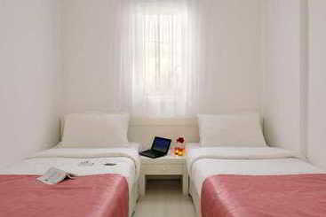 فندق Satsuma Suites