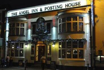 酒店 The Angel Inn