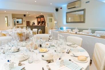 ホテル The Marine