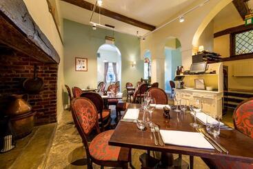 فندق The White Hart