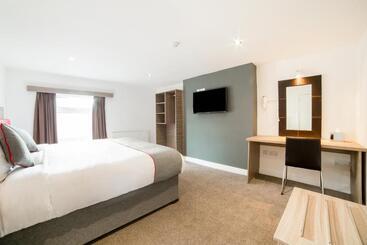 The Connaught Hotel Wolverhampton