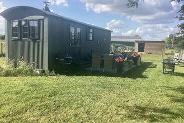 コテージ Charming Luxurious Rural Shepherds Hut