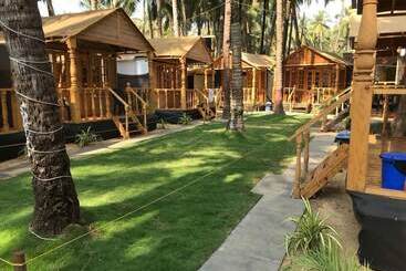 בית מלון כפרי Clara's Huts