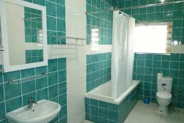 Hotel Lamonde Guest House