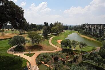 酒店 The Houghton Skyline