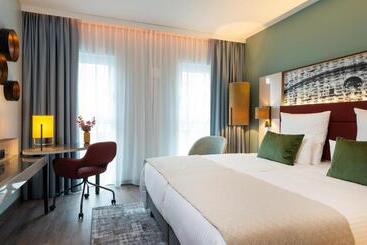 Leonardo Hotel Augsburg