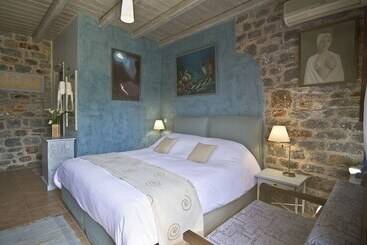 בית מלון כפרי Elixirion