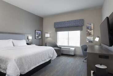 فندق Hampton Inn & Suites St. Charles Old Town Area