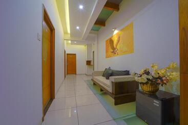 בית מלון כפרי Sri Sri Executive, Kolhapur