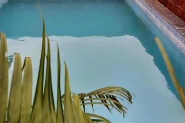 אתר נופש Swarg 5bhk Villa Alibaug