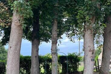 민박 Château De Montaupin