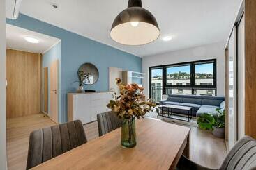 هتل Metropolitan Star Apart