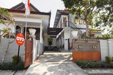 호텔 Oyo 90576 St Tama