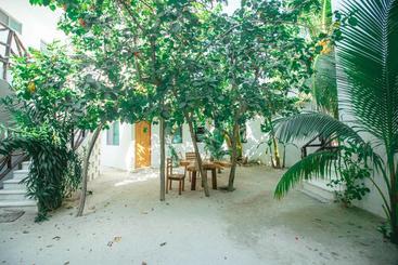 هتل Posada Yalekin Holbox