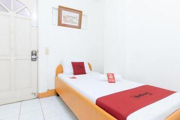 هتل Reddoorz Hostel @ St. Paul Village Lapulapu