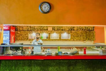 Spot On Hotel Meghdoot