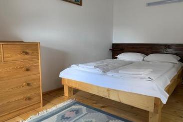 Пансион Cazare Iedera