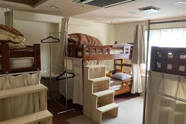 ペンション J Hoppers Beppu Guesthouse ジェイホッパーズ別府ゲストハウス