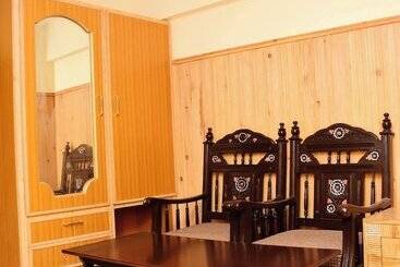Quality Inn Hotel Murree