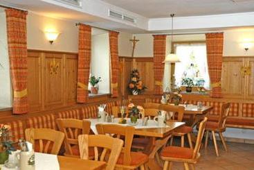 هاستل Gasthaus Gumping