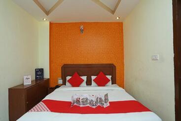 Flagship Hotel Neel Ganga