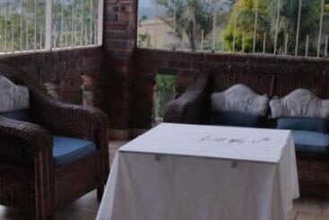 بنسيون Hamba Kancane Ma Africa Guest House