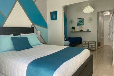 هتل Aqua Marina Beach Club