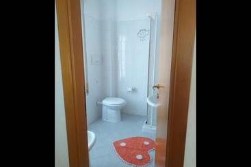 پانسیون Room In Bb   Quadruple Room For A Totally Relaxing Holiday