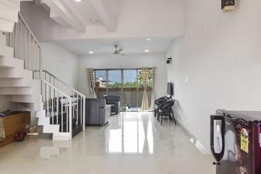 استراحتگاه Sky Villa 2bhk Lonavala