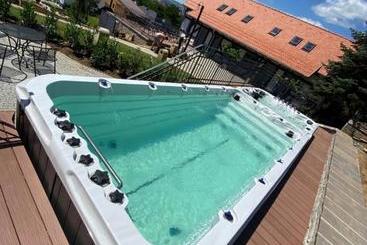 公寓式酒店  Apartmány Sklepy Mařatice
