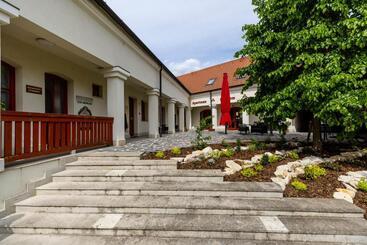 צימר Servita Udvarház Eger