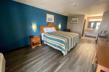 فندق Airport Inn & Suites