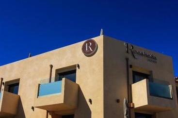 هتل Hôtel & Spa Rocabella