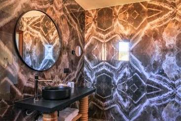 هتل Hôtel & Spa Rocabella