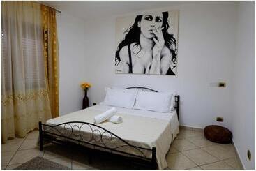 تختخواب و صبحانه Beb Alla Marina Tortora