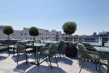 Okko Hotels Nice Aéroport