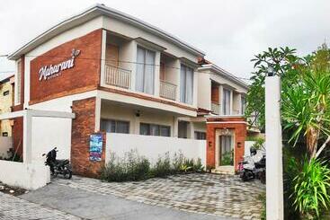 アパートホテル Maharani Residence