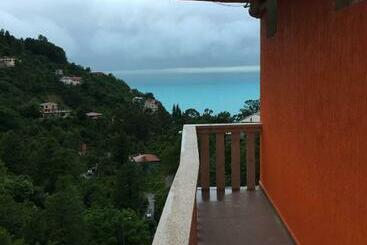 膳宿费 Kvariati Rooms And Apartments Orange Complex