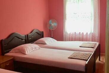 پانسیون Kvariati Rooms And Apartments Orange Complex