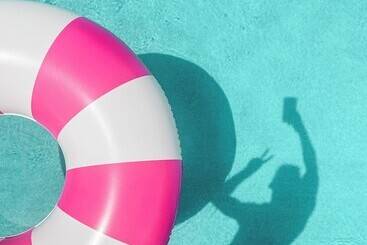 Upsun Hotel & Social Club