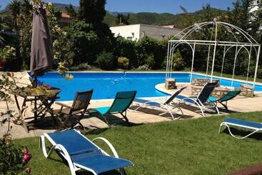 مبيت وإفطار Villa Lafabregue