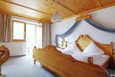 Berghotel Basur   Das Schihotel Am Arlberg