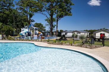 בית מלון כפרי Discovery Parks   Forster