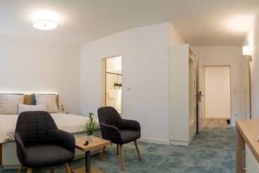 هتل Zum Kuhhirten