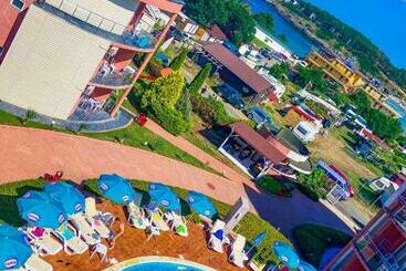 هتل Arapya Resort