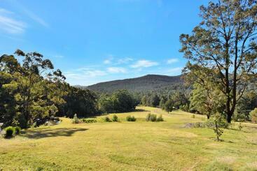 호텔 Hunter Valley Kangaroo Retreat With 60 Kangaroos