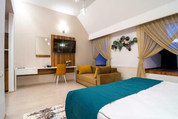 膳宿费 Vila Simonte Poiana Brasov