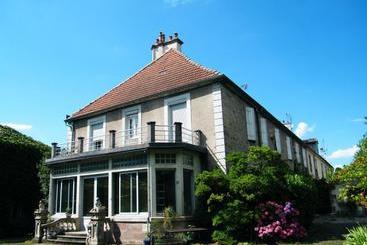 פנסיון Villa Des Capucins