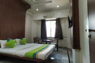 City Palace Hotel होटल सिटी पैलेस
